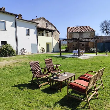 Casa Del Contadino بيت للعطل سانسيبولكرو